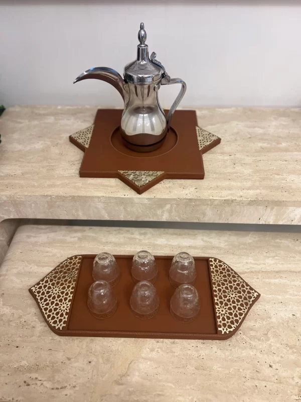 صينية مربعة